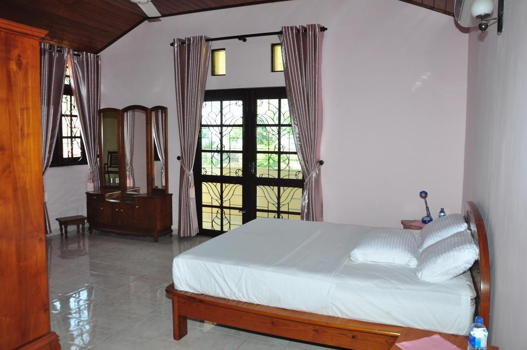 Sugandi Inn Kochchikade Kültér fotó