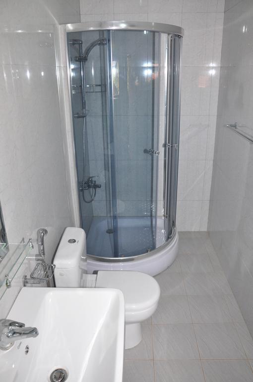 Sugandi Inn Kochchikade Kültér fotó