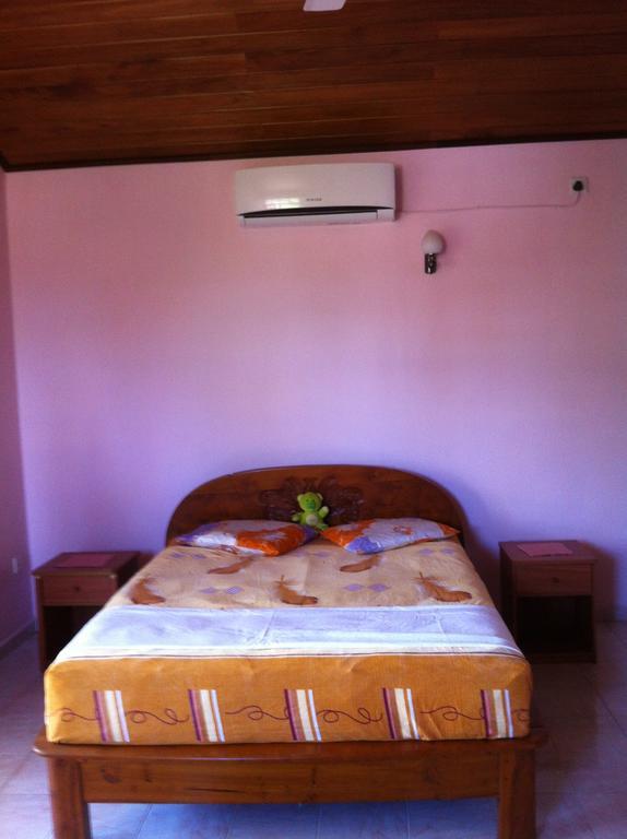 Sugandi Inn Kochchikade Kültér fotó