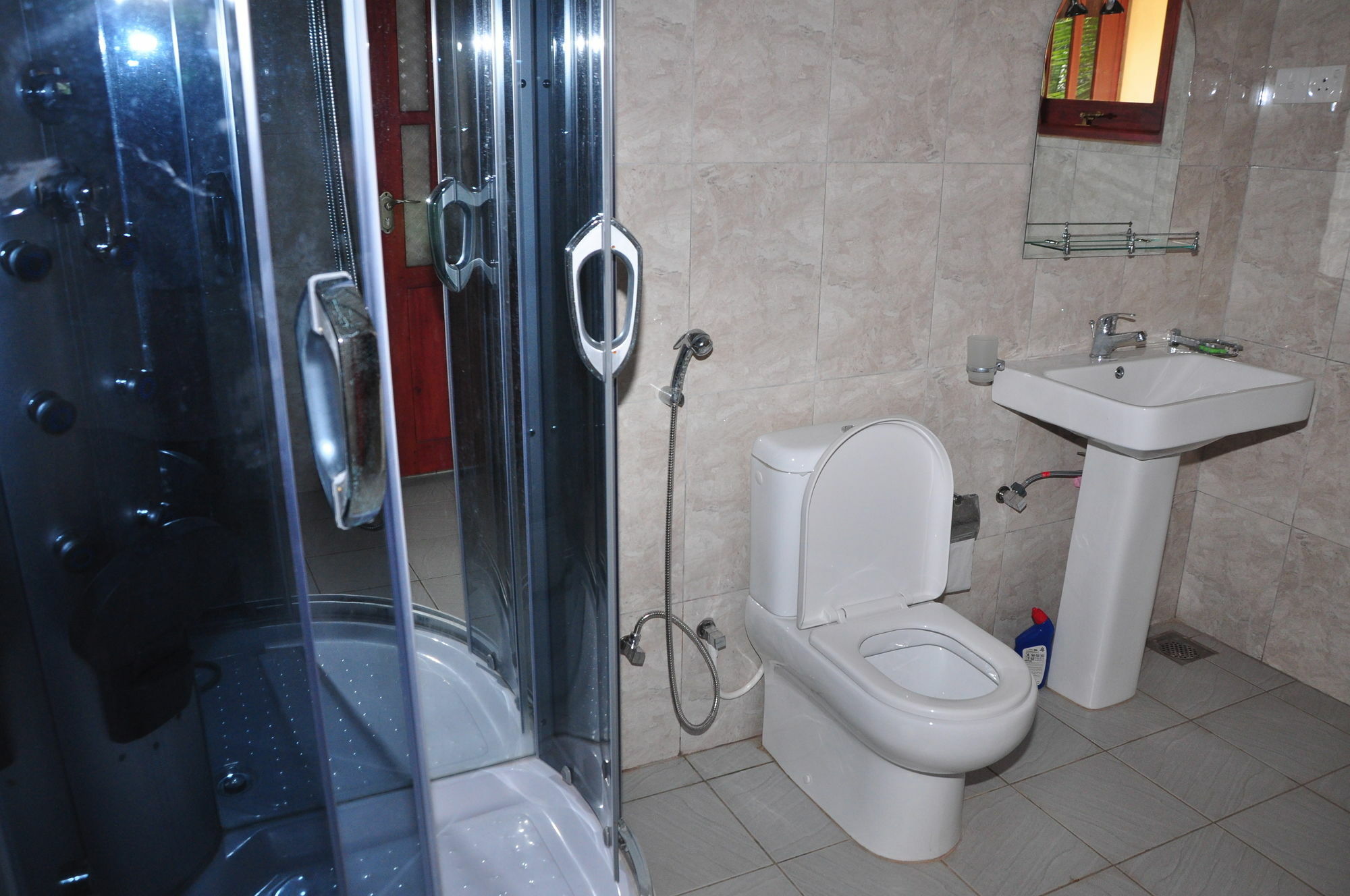 Sugandi Inn Kochchikade Kültér fotó